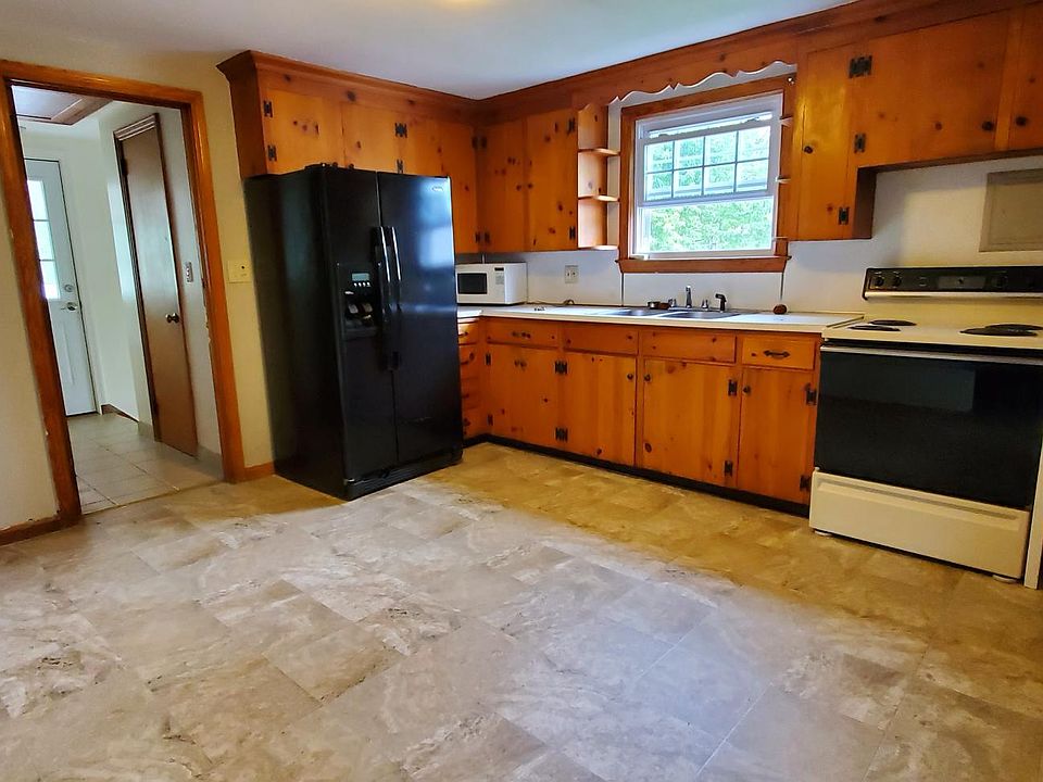 Eat in Kitchen view 1