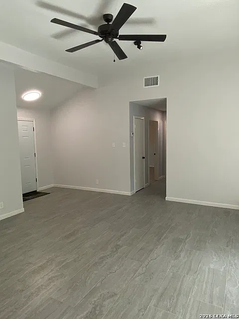 2 bed, 2.0 bath, 1168 sqft, $1,350 — Photo 4