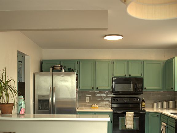 4th image of 1330 Coulter St