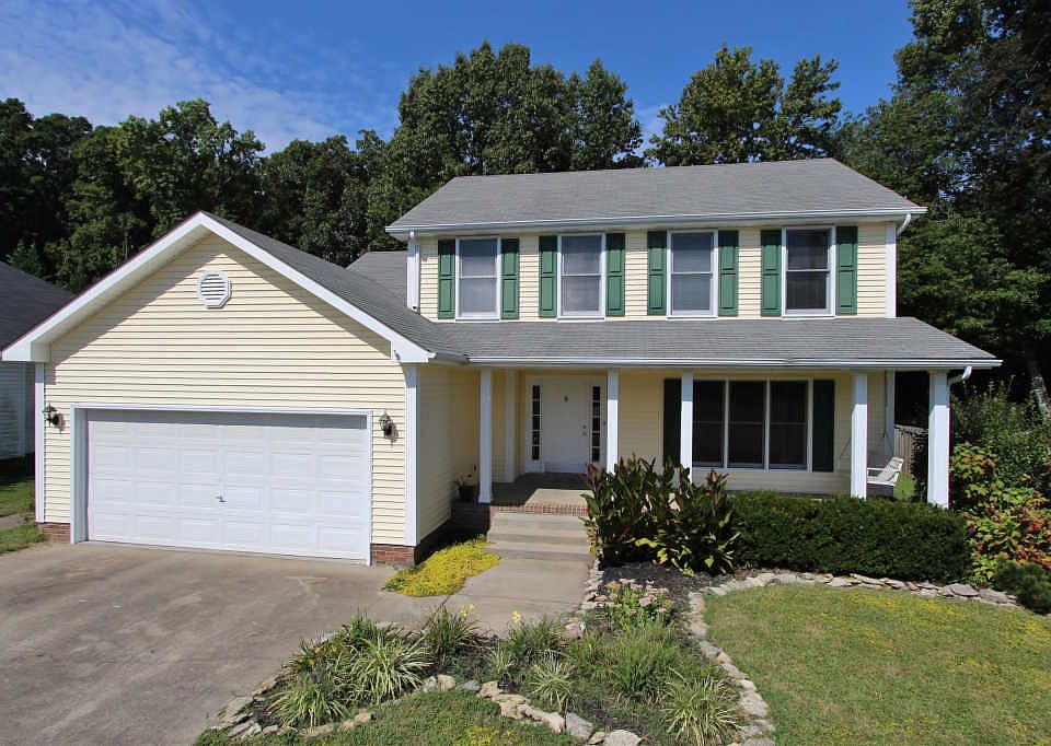 1st image of 134 Shady Maple Dr