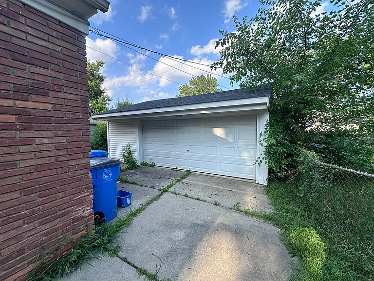 4697 Pelham St — Photo 17