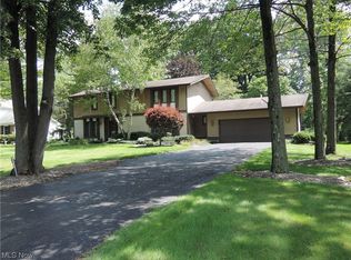 5589 Kingwood Ln, Girard, OH
