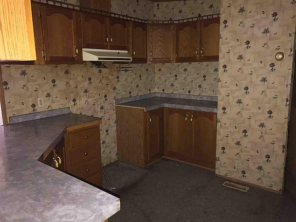 3rd image of 53790 Whitesell Dr
