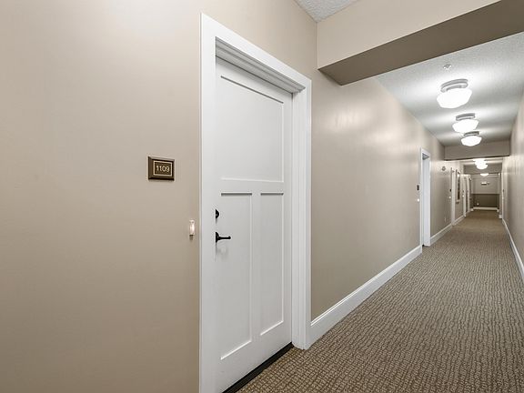 2nd image of 2525 College St APT 1109