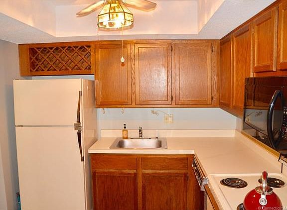 5th image of 903 Misty Meadow Ln