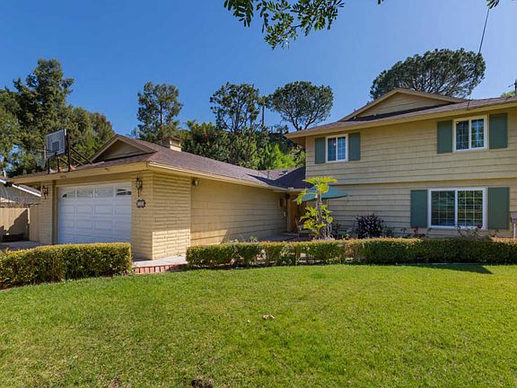3rd image of 4757 Campanile Dr