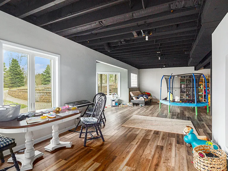 936 Beaver Crossing Ln — Photo 4