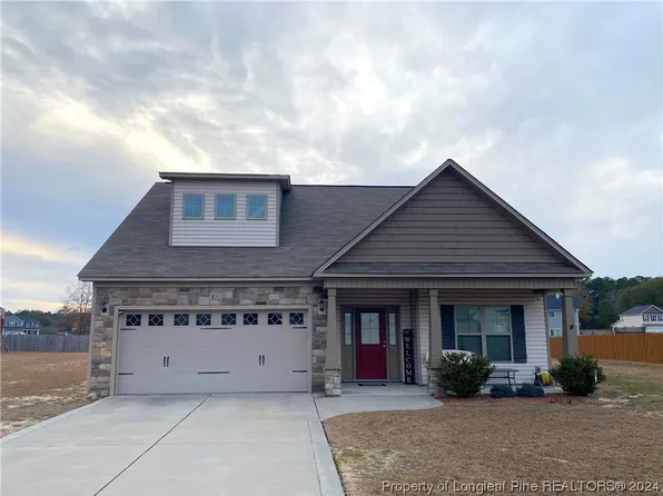 811 Banquette Ln, Fayetteville, NC 28312