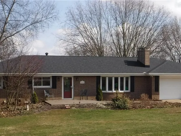 1032 Mercer Rd N, Beaver Falls, PA 15010