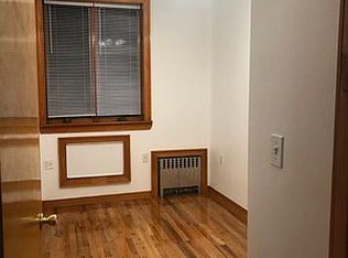 681 Leonard St APT 2A, Brooklyn, NY 11222