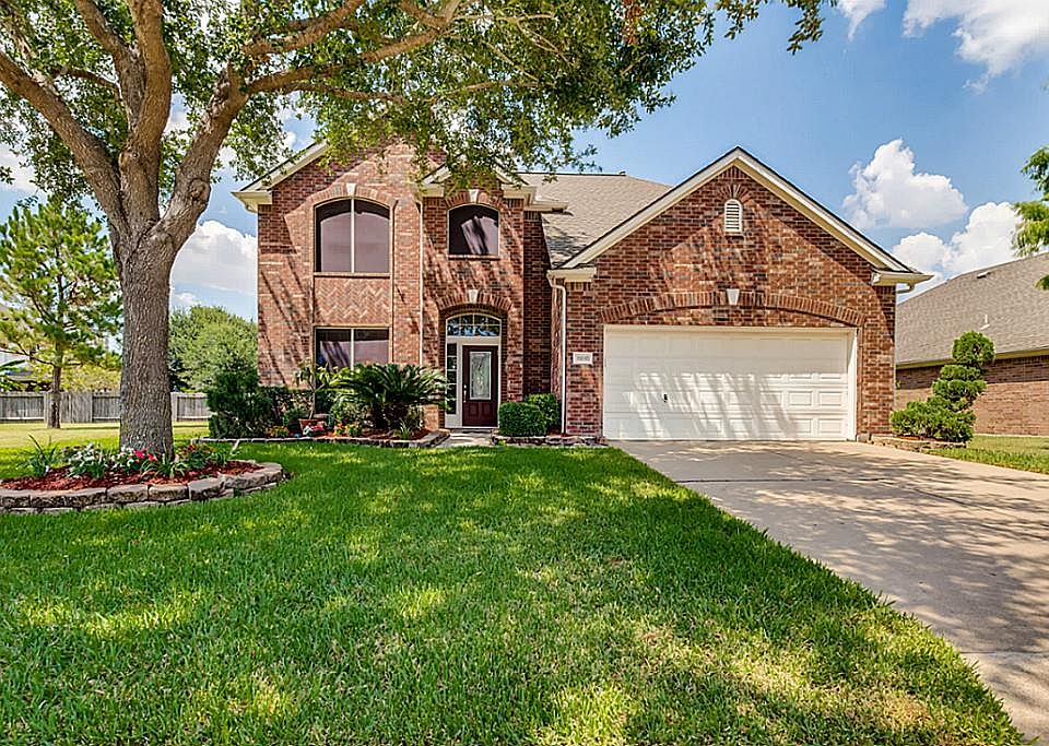 1st image of 19610 Winding Canyon Ln