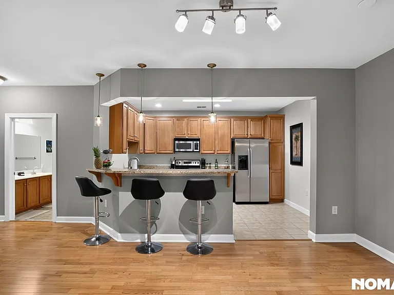 100 Edelen Station Pl #204 — Photo 15
