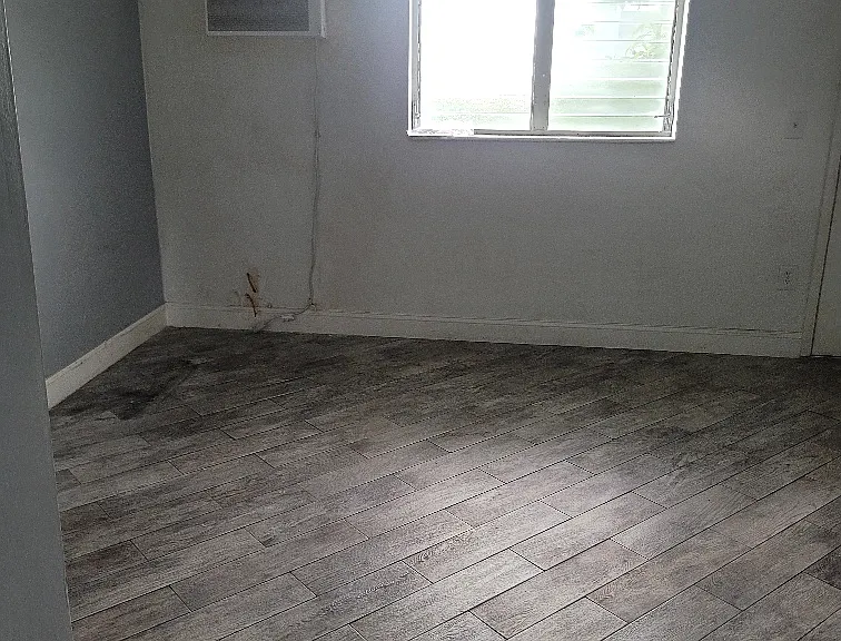 611 NW 34th Ave #1 — Photo 6
