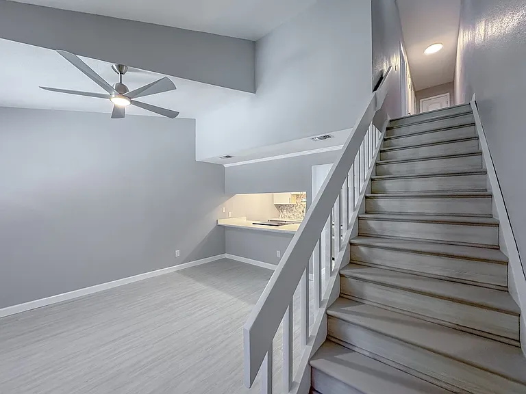 2465 Talco Hills Dr #C — Photo 8