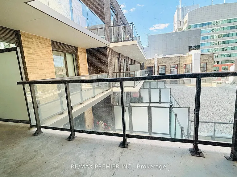 55 Duke St W #332 — Photo 7