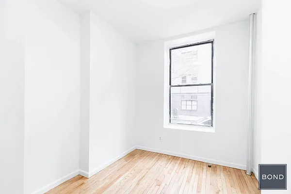 Rented by Bond New York | media 17