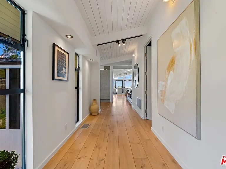 23701 Harbor Vista Dr — Photo 17