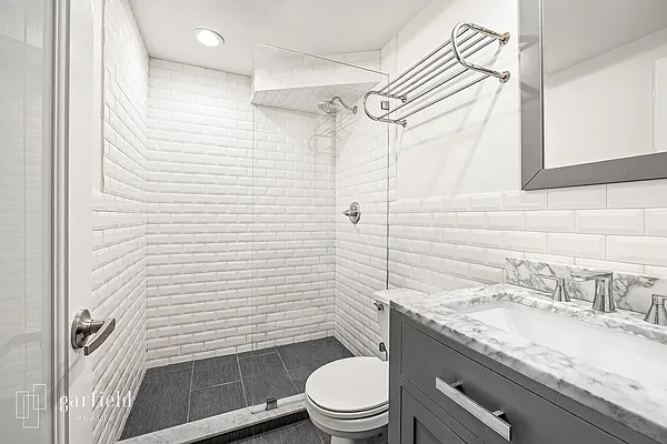 Rented by Garfield Realty  | media 3