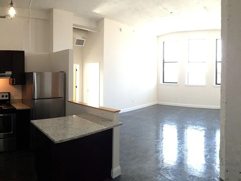 Garfield Lofts — Photo 7