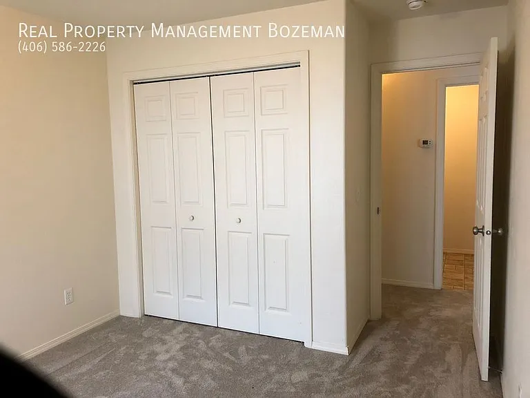 1112 Longbow Ln #G — Photo 17