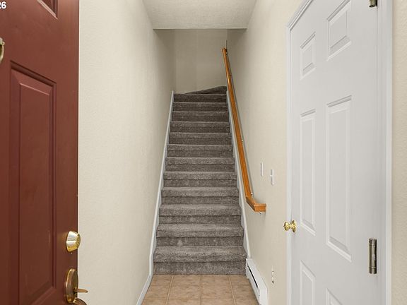 3rd image of 1231 NE Horizon Loop Unit 208