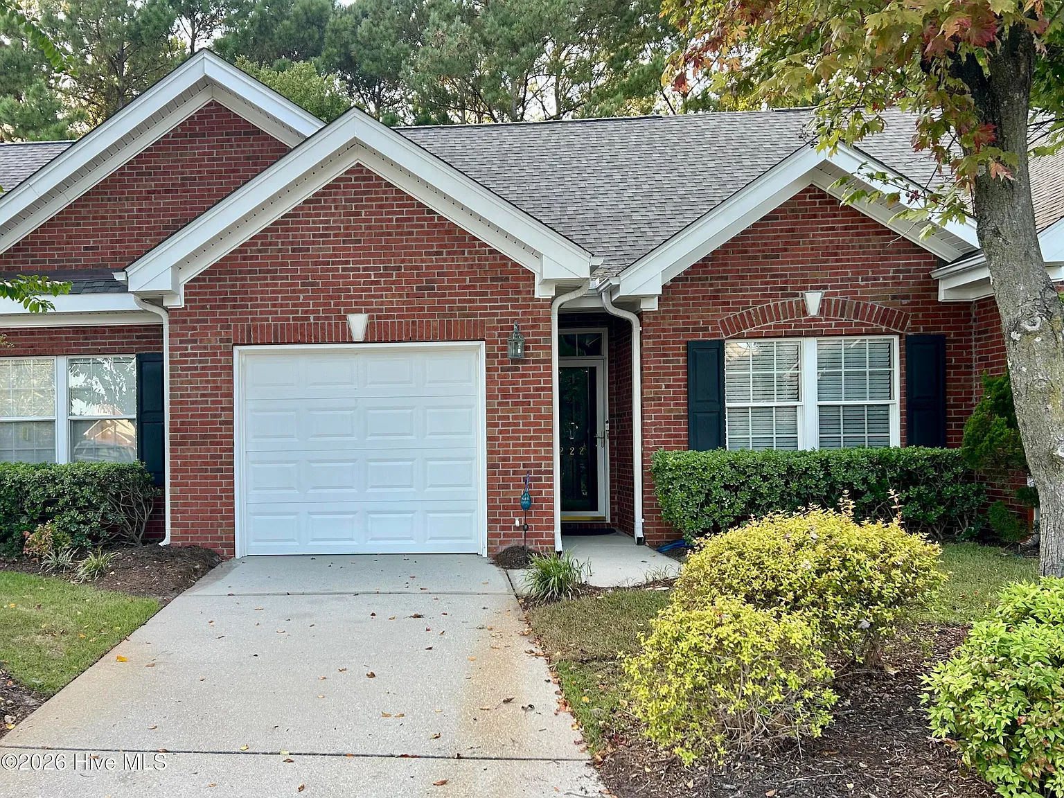 2 bed, 2.0 bath, $1,900 — Photo 1