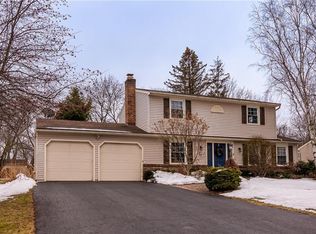 57 Squirrels Heath Rd, Fairport, NY 14450