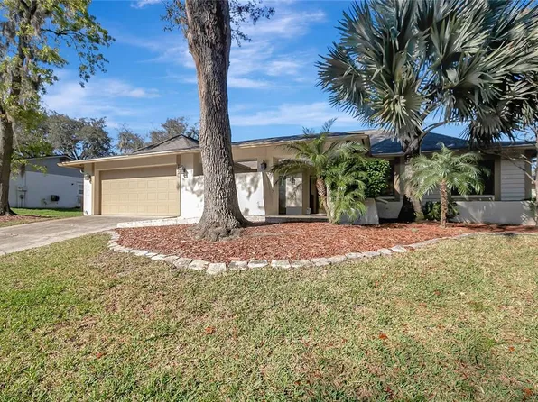 9424 Bellhaven St, Temple Terrace, FL 33637