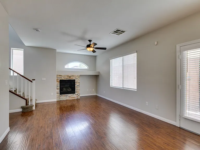 9341 Colorful Rainbow Ave — Photo 10