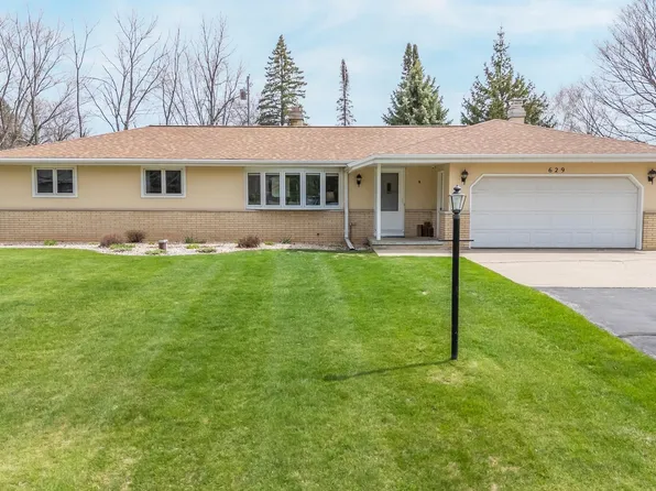 629 Harvard Dr, Neenah, WI 54956
