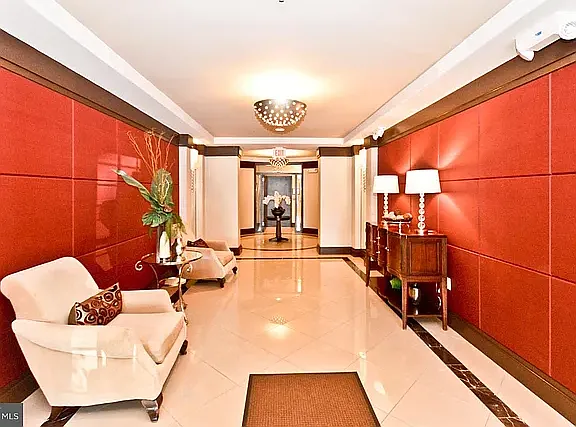2 bed, 1555 sqft, $2,995 — Photo 3
