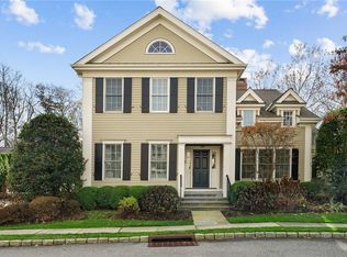 10 Schultz Way, Armonk, NY 10504