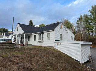 4 Commerce St #4, Hill, NH 03243