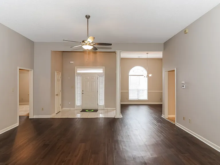 7743 Shadow Hills Dr — Photo 3