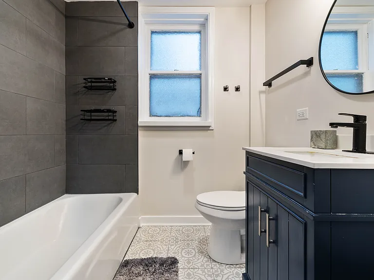 2645 N Ridgeway Ave #1 — Photo 6