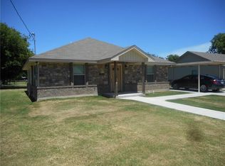 705 Gray Rd, Nocona, TX 76255