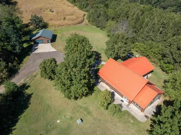 8580 Roelke Road, Blue Mounds, MT 53517