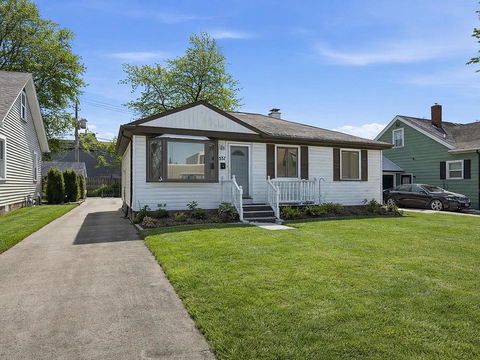 1st image of 537 E 161st Pl