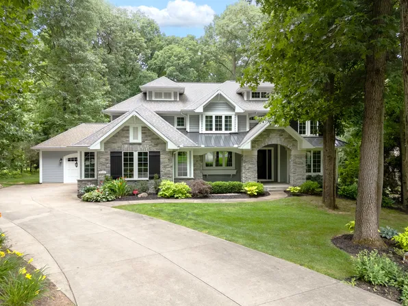 8326 Vinewood Point, Mattawan, MI 49071