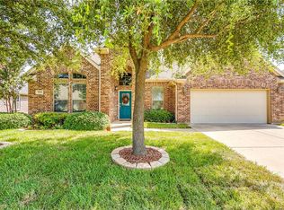 431 Hummingbird Trl, Crowley, TX 76036