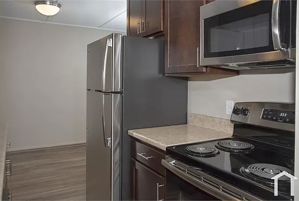 2200 Blaisdell Ave #21 — Photo 7