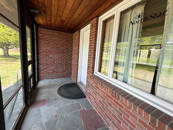 2nd image of 422 Governor Hunt Road