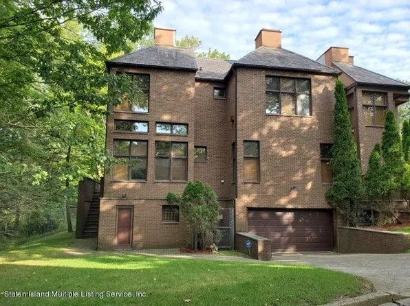 130 Old Farmers Lane image 1 of 5