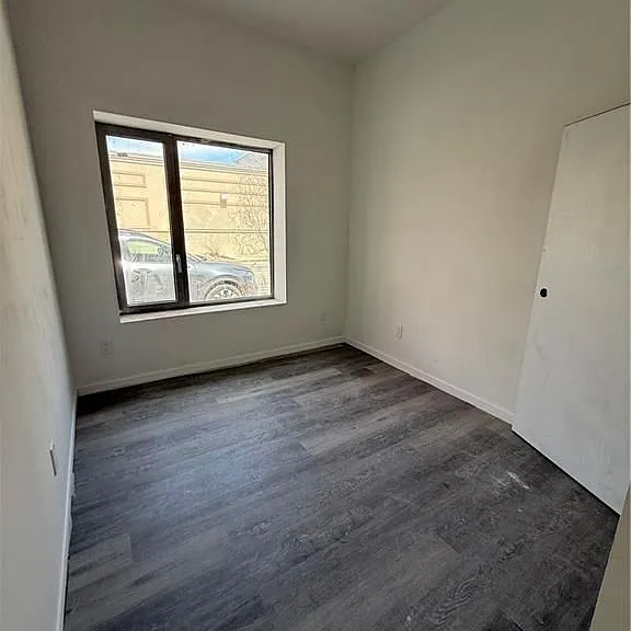 536 Smith St #102 — Photo 3