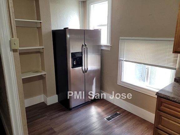3rd image of 194 E Julian St