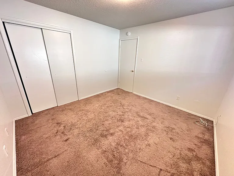 3211 Morris Street NE — Photo 9