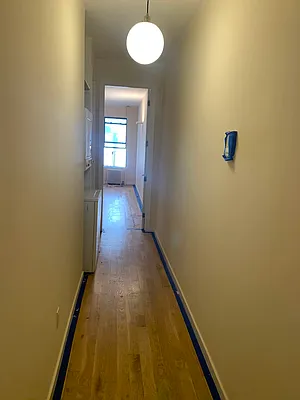 Rented by Delmark Realty LLC | media 8