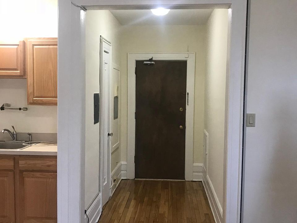 Gorgeous Entry