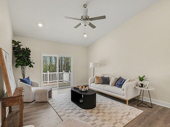 5th image of 2845 W Cobblestone Ct SE #19