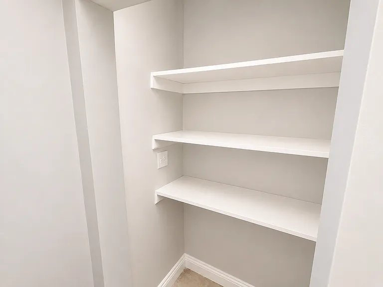 128 E Holsman St #1 — Photo 6